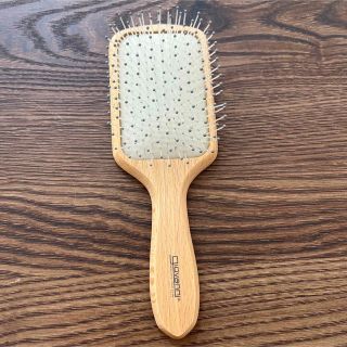 コスメキッチン(Cosme Kitchen)の新品 未使用 ヘアケア ブラシ ヘアブラシ パドルブラシ ジョバンニ くし(ヘアブラシ/クシ)