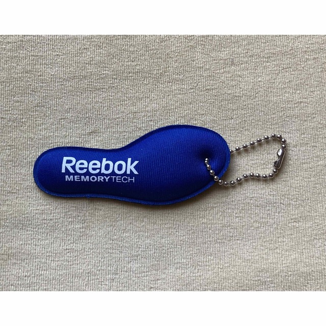 Reebok(リーボック)のReebok リーボック キーホルダー エンタメ/ホビーのコレクション(ノベルティグッズ)の商品写真