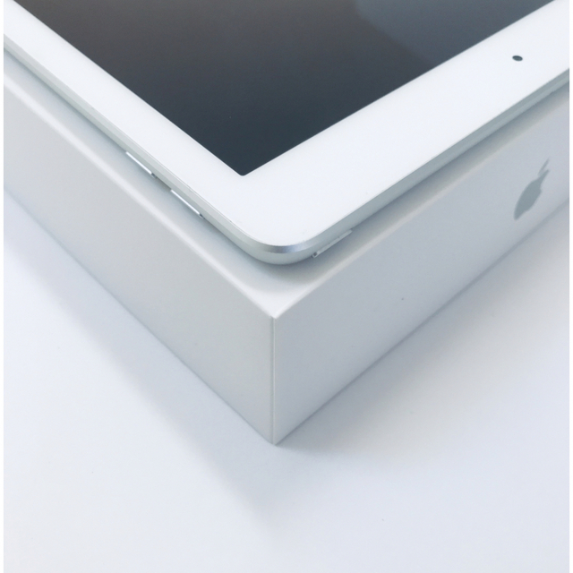 Apple iPad 第6世代 Wi-Fi 32GB【美品】