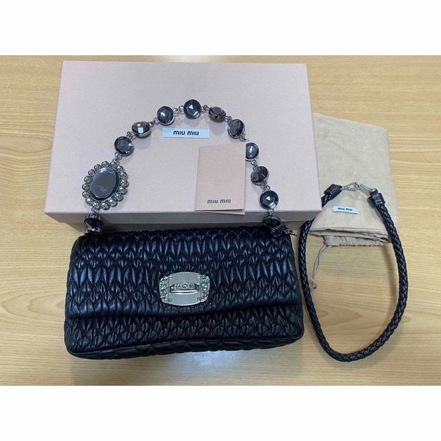 miumiu ハンドバック　ナッパクリスタル