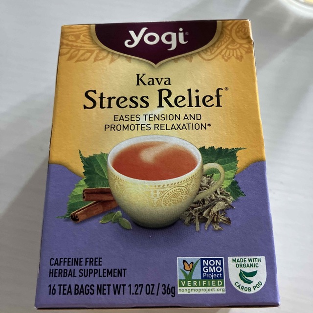 スコット様専用！日本未入荷 カフェインレス yogi tea 食品/飲料/酒の飲料(茶)の商品写真