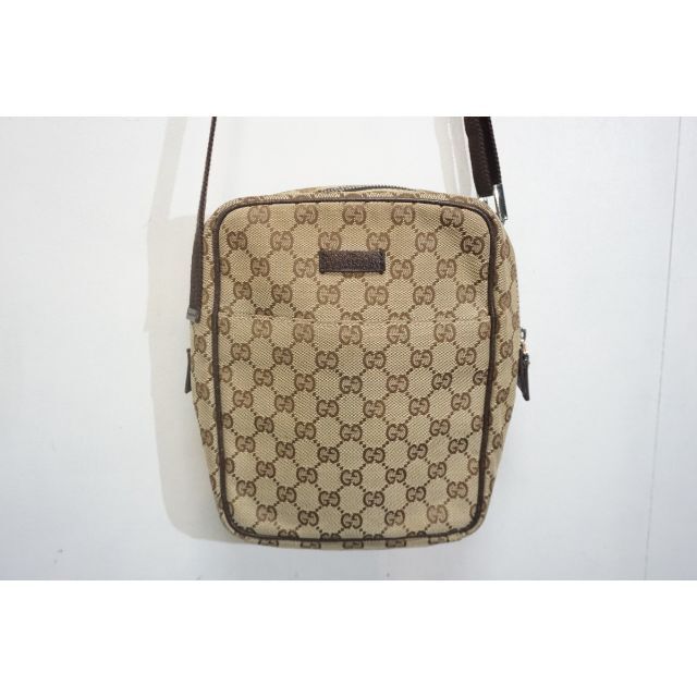 Gucci(グッチ)の正規 GUCCI GGキャンバス ショルダー バッグ ボディ 1225M▲ メンズのバッグ(ショルダーバッグ)の商品写真