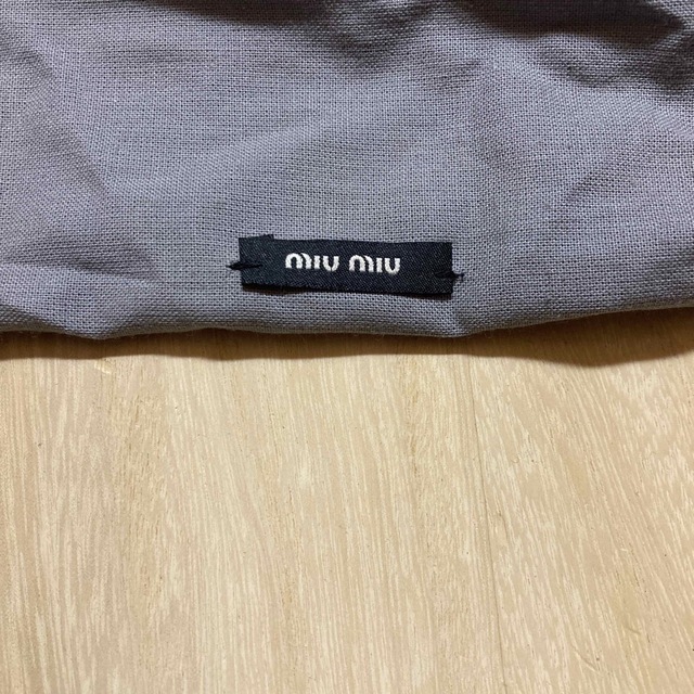 miumiu エナメルトートバッグ 3