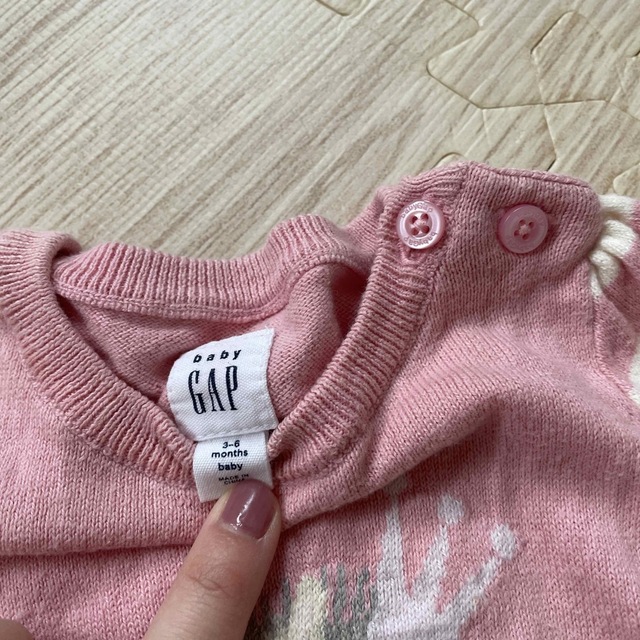 babyGAP(ベビーギャップ)のGAP ニット ロンパース キッズ/ベビー/マタニティのベビー服(~85cm)(ロンパース)の商品写真