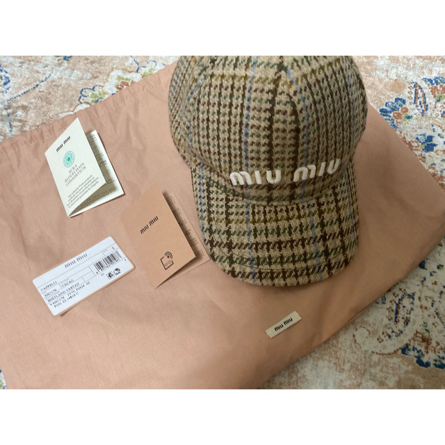 く日はお得♪ miumiu - 【値下げ】ミュウミュウキャップ キャップ