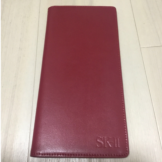 SK-II(エスケーツー)のSK-2 韓国のノベルティ　ボルドー　長財布　美品 エンタメ/ホビーのコレクション(ノベルティグッズ)の商品写真