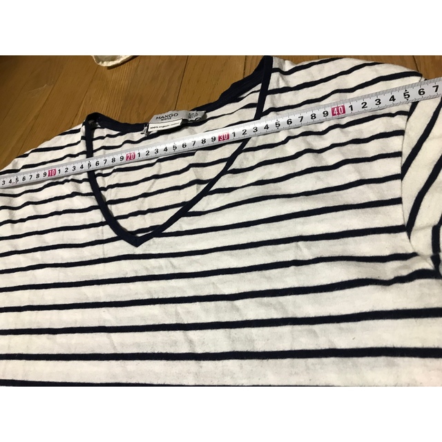 MANGO(マンゴ)のMango Vネック　ストライプTシャツ レディースのトップス(Tシャツ(半袖/袖なし))の商品写真