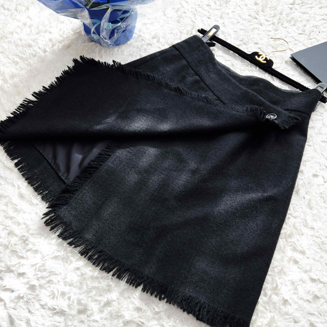 安心と信頼 美品 CHANEL シャネル チェック ライオンボタン 巻き