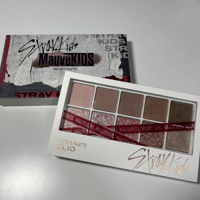 スキズ クリオ アイシャドウ Straykids コスメ/美容のベースメイク/化粧品(アイシャドウ)の商品写真