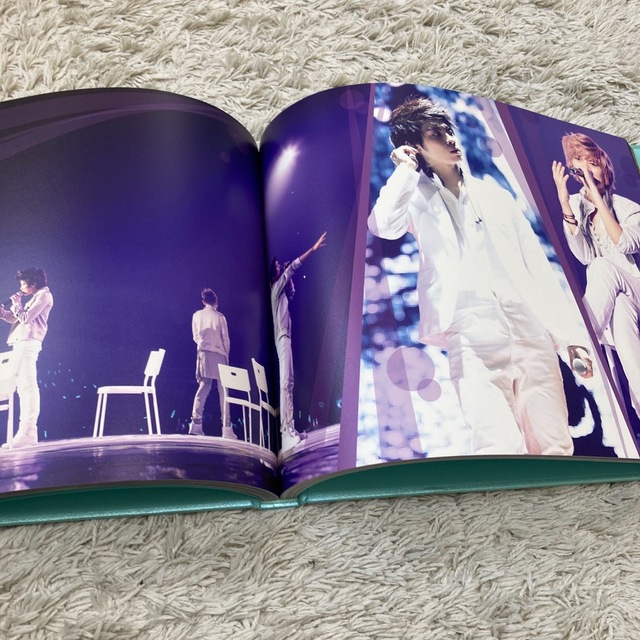 SHINee(シャイニー)のTHE 1ST CONCERT SHINee WORLD 写真集　ジョンヒョン エンタメ/ホビーのタレントグッズ(アイドルグッズ)の商品写真