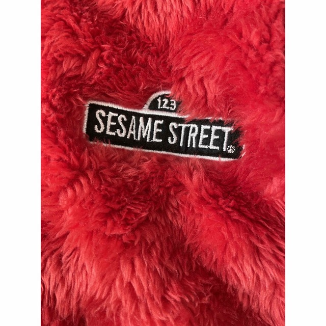 SESAME STREET(セサミストリート)のエルモ♡ベスト キッズ/ベビー/マタニティのキッズ服女の子用(90cm~)(ジャケット/上着)の商品写真