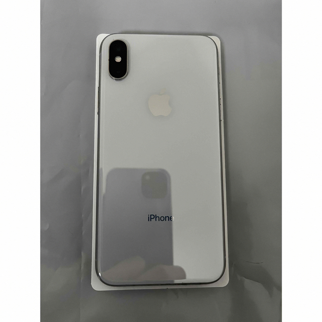 iPhone(アイフォーン)のiPhone X 64GB ホワイト スマホ/家電/カメラのスマートフォン/携帯電話(スマートフォン本体)の商品写真