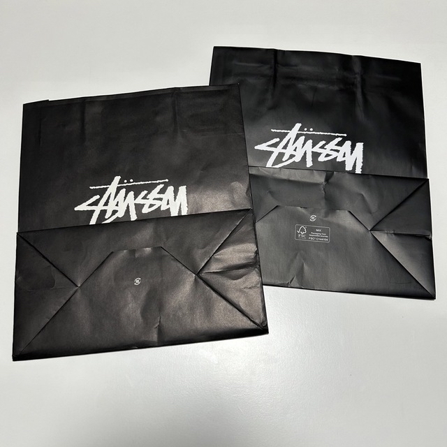 STUSSY(ステューシー)のstussy　紙袋 レディースのバッグ(ショップ袋)の商品写真