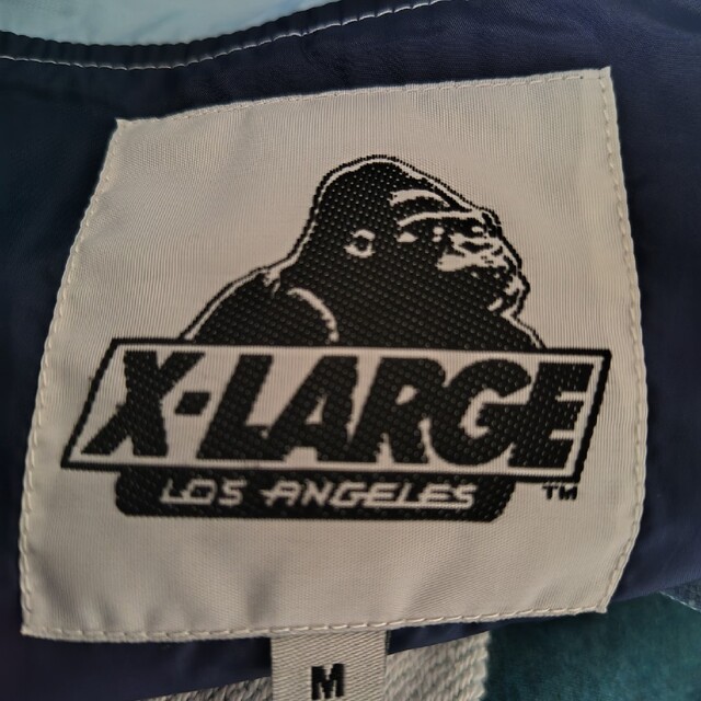 XLARGE(エクストララージ)のエクストララージ　ボーダーナイロンジャケット メンズのジャケット/アウター(ナイロンジャケット)の商品写真