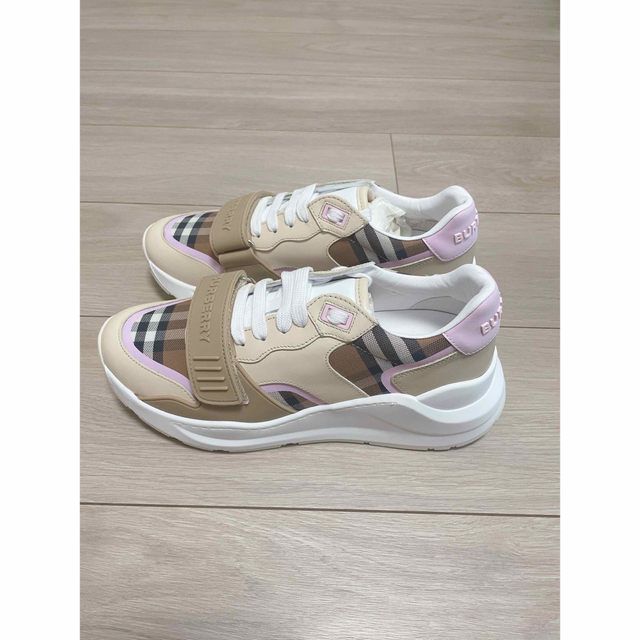 Burberry 新品箱・保証書付きチェックナイロンスニーカー 直売正規