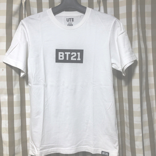 ユニクロ(UNIQLO)のBT21 Tシャツ/UT/Sサイズ(Tシャツ(半袖/袖なし))