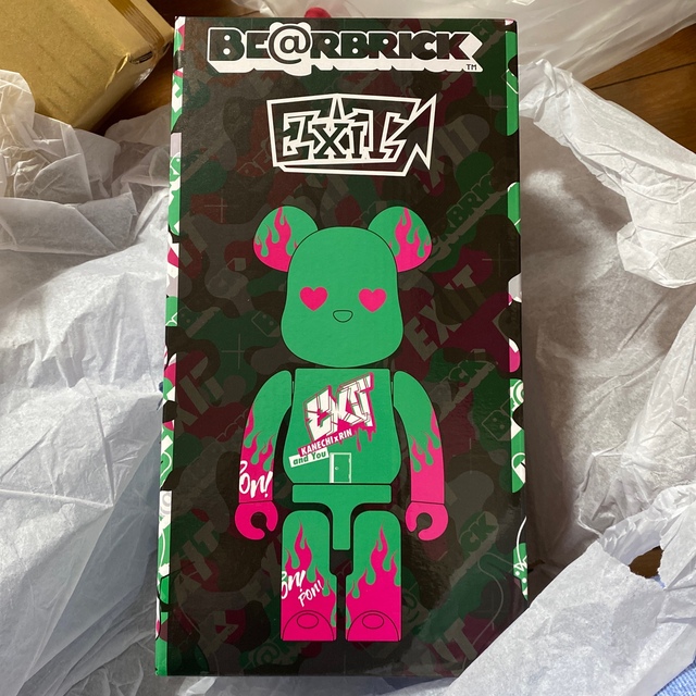 BE@RBRICK(ベアブリック)のベアブリックEXIT  400%  限定品 エンタメ/ホビーのタレントグッズ(お笑い芸人)の商品写真