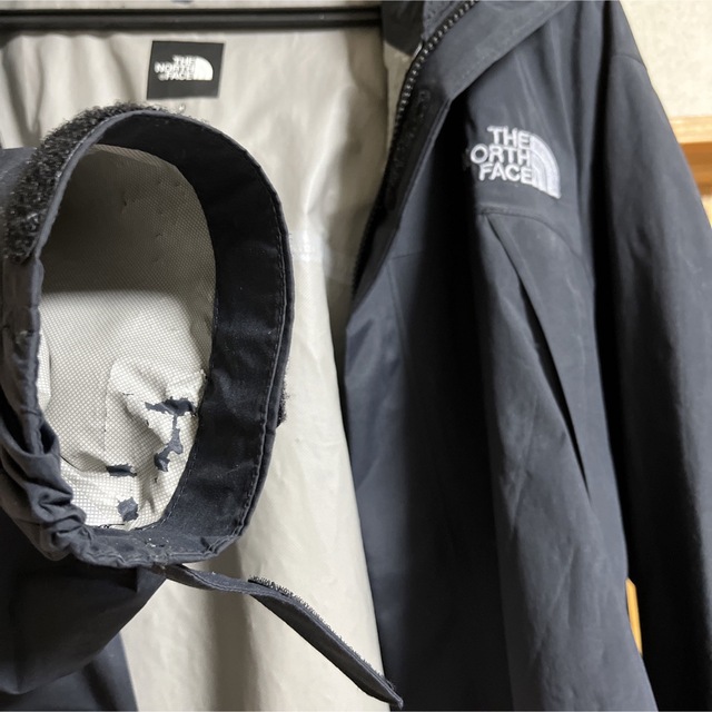 THE NORTH FACE(ザノースフェイス)のThe North Face ドットショットジャケット　M　黒　刺繍ロゴ　訳あり メンズのジャケット/アウター(マウンテンパーカー)の商品写真