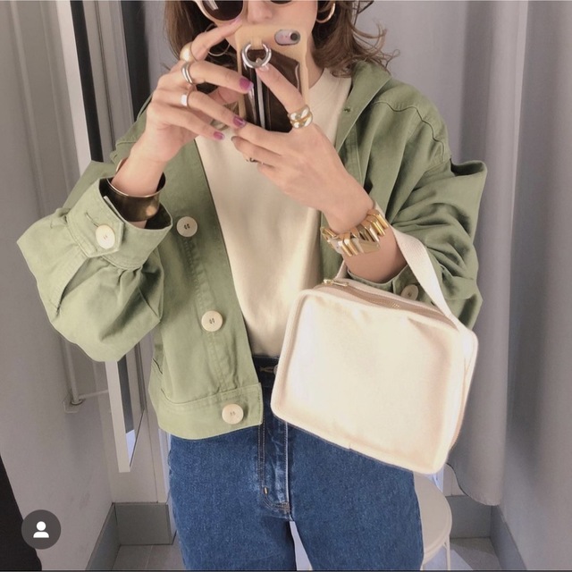 ZARA(ザラ)のzara カーキ　ジャケット レディースのジャケット/アウター(ミリタリージャケット)の商品写真