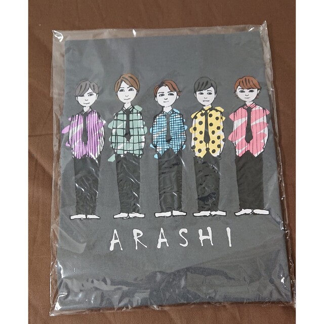 嵐(アラシ)の嵐 展覧会 Tシャツ エンタメ/ホビーのタレントグッズ(アイドルグッズ)の商品写真