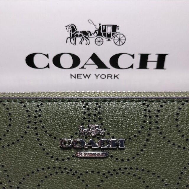 COACH(コーチ)の【人気№1】　コーチ　長財布 レディースのファッション小物(財布)の商品写真