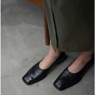 完売【CLANE】OUTSTITCH SQUARE FLAT SHOES