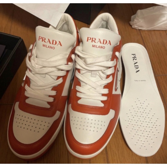 超話題新作 PRADA - プラダ PRADA ダウンタウンレザースニーカー