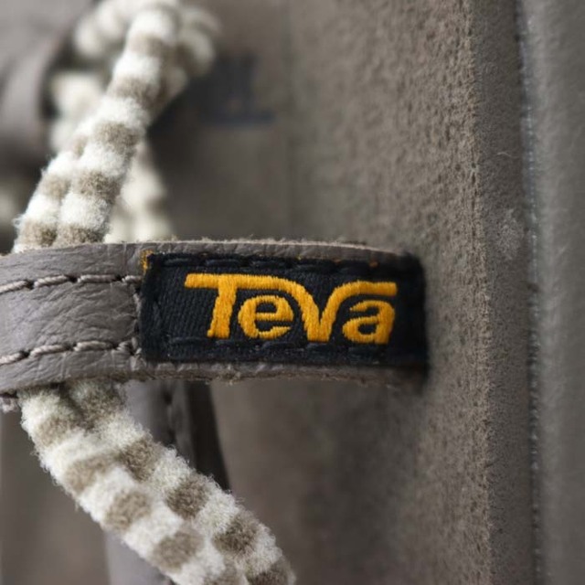 Teva(テバ)のテバ スポーツサンダル ボヤ インフィニティ STRIPE アウトドア コードストラップ シューズ 靴 レディース W8サイズ ベージュ Teva レディースの靴/シューズ(サンダル)の商品写真