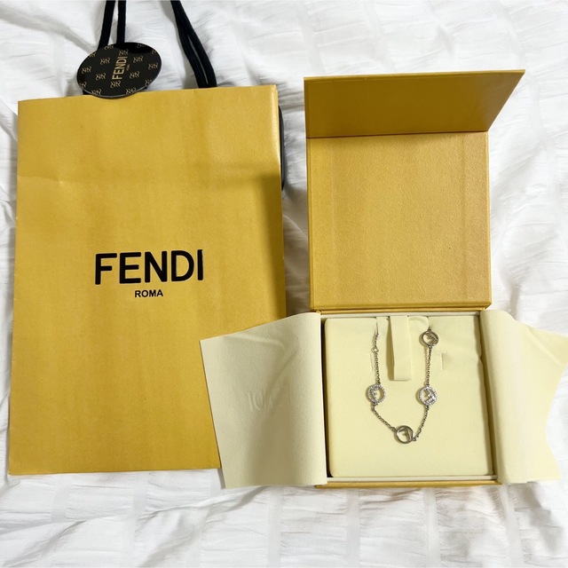 FENDI - FENDI ブレスレットの通販 by pupu's shop|フェンディならラクマ