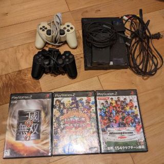 プレイステーション2(PlayStation2)のPS2薄型　本体と付属品とソフト3本（いただきストリート　三国無双　ウィニング）(家庭用ゲーム機本体)