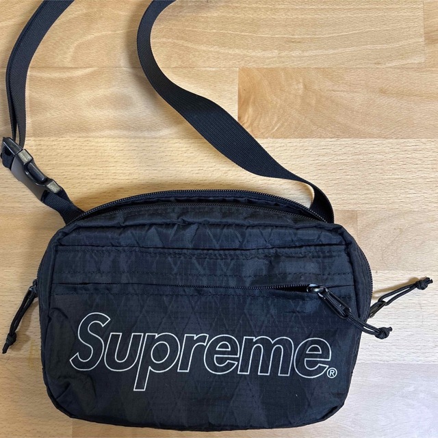 Supreme(シュプリーム)のsupreme shoulder bag メンズのバッグ(ショルダーバッグ)の商品写真