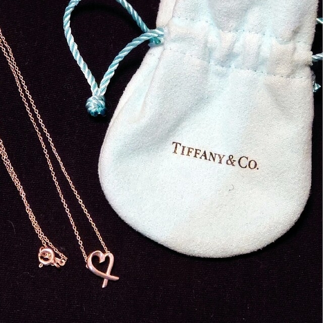 Tiffany & Co.(ティファニー)の値下げ！　Tiffanyティファニー　ラビング ハート ペンダントシルバー レディースのアクセサリー(チャーム)の商品写真