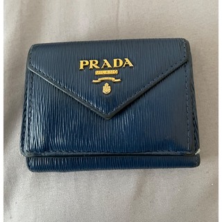 プラダ(PRADA)のプラダ 三つ折り財布 サフィアーノ ミニ財布bluette ネイビー(財布)