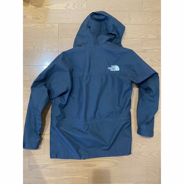 THE NORTH FACE(ザノースフェイス)のノースフェイス マウンテンライトジャケット メンズL 使用少 ブラック メンズのジャケット/アウター(マウンテンパーカー)の商品写真