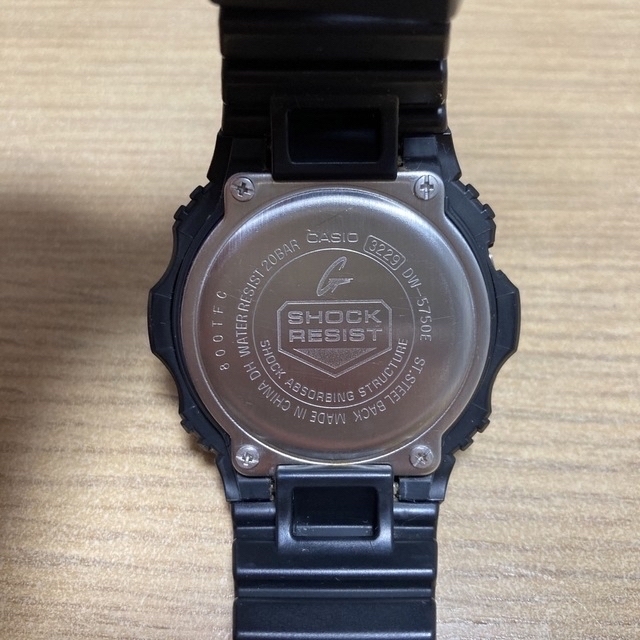 G-SHOCK(ジーショック)のCASIO G-SHOCK DW-5750E ブラック メンズの時計(腕時計(デジタル))の商品写真