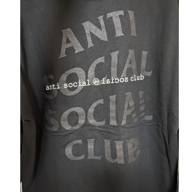 ANTI SOCIAL SOCIAL CLUB(アンチソーシャルソーシャルクラブ)のアンチソーシャルソーシャルクラブ　フラグメント　パーカー　L　アンチ assc メンズのトップス(パーカー)の商品写真