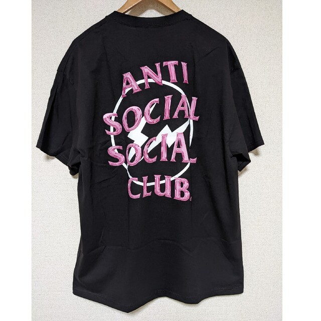 ANTI SOCIAL SOCIAL CLUB(アンチソーシャルソーシャルクラブ)のアンチソーシャルソーシャルクラブ　フラグメント　Tシャツ　XL　アンチ ピンク メンズのトップス(Tシャツ/カットソー(半袖/袖なし))の商品写真