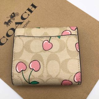 COACH - 【COACH☆新作】スモール トライフォールド☆シグネチャー