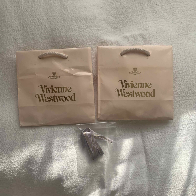 Vivienne Westwood(ヴィヴィアンウエストウッド)のヴィヴィアン　紙袋　ショッパー　vivienne レディースのバッグ(ショップ袋)の商品写真