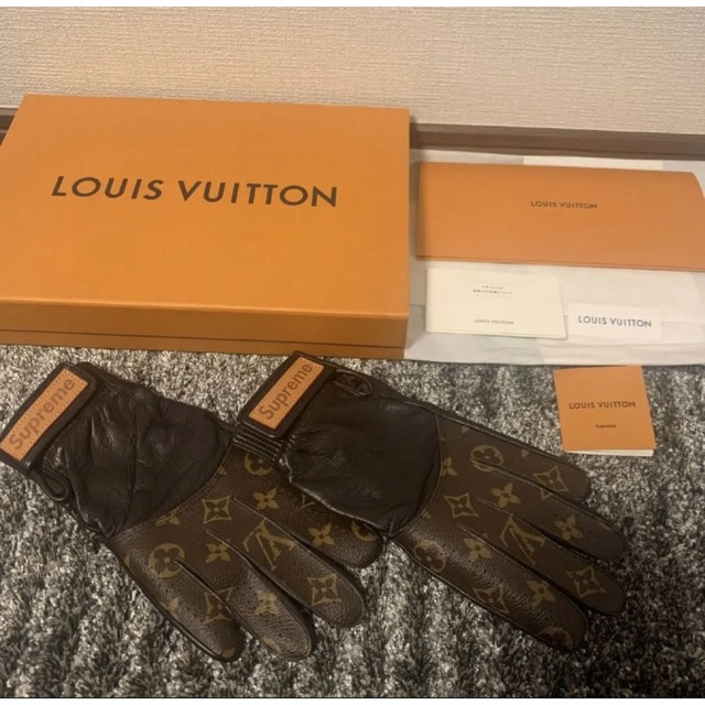 Supreme x Louis Vuitton Baseball Gloves Brown