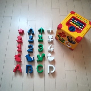 ミキハウス(mikihouse)のMIKI HOUSE　知育玩具 幼児用 型はめパズル　型はめ　パズル　ミキハウス(知育玩具)