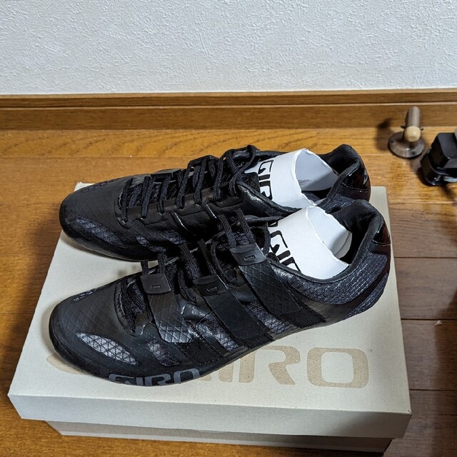 GIRO(ジロ)の新品未使用 GIRO PROLIGHT TECHLACE Black 42.5 スポーツ/アウトドアの自転車(ウエア)の商品写真
