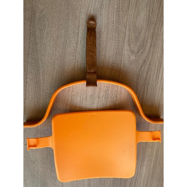 STOKKE トリップトラップ オレンジ 椅子