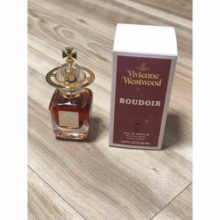 ヴィヴィアンウエストウッド(Vivienne Westwood)のヴィヴィアン ウエストウッド ブドワール オードパルファム 30ml(香水(女性用))