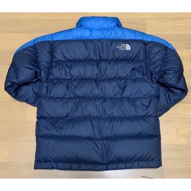 THE NORTH FACE(ザノースフェイス)の【中古】ザ ノースフェイス ダウンジャケット キッズボーイズ 140〜150cm キッズ/ベビー/マタニティのキッズ服男の子用(90cm~)(ジャケット/上着)の商品写真