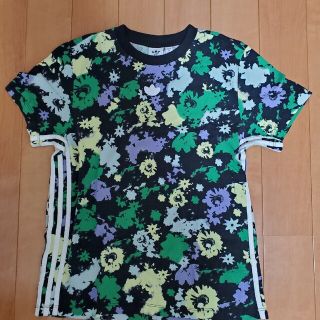 アディダス(adidas)のadidasTシャツ(Tシャツ(半袖/袖なし))