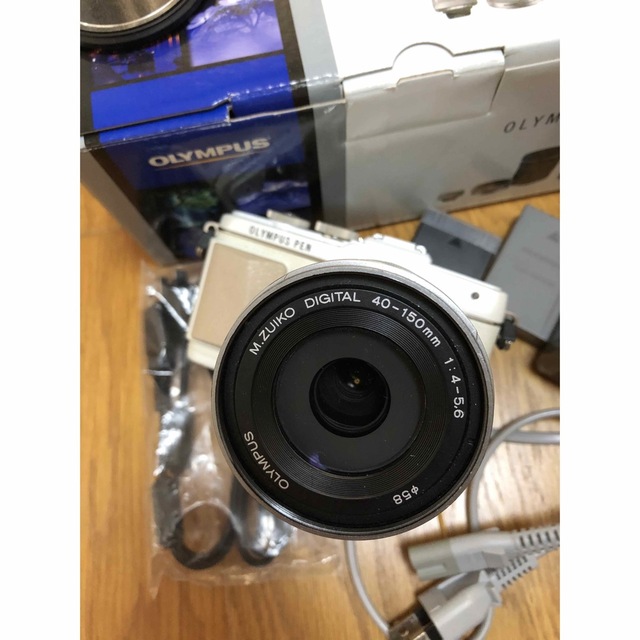 OLYMPUS(オリンパス)のオリンパス ペン e-pl7 OLYMPUS PEN スマホ/家電/カメラのカメラ(ミラーレス一眼)の商品写真