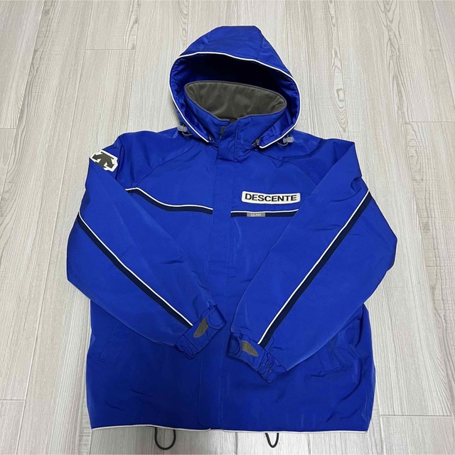 DESCENTE(デサント)のDESCENTE ボードウエア！フーテッドジャケット！ メンズのジャケット/アウター(ナイロンジャケット)の商品写真