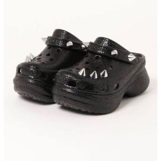 クロックス(crocs)のクロックス　厚底スタッズ付き(サンダル)