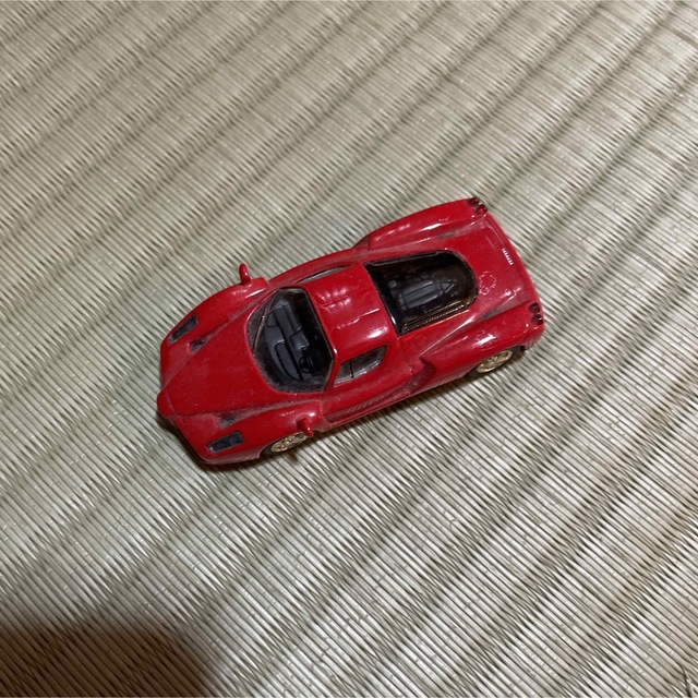 フェラーリ　ミニカー　赤